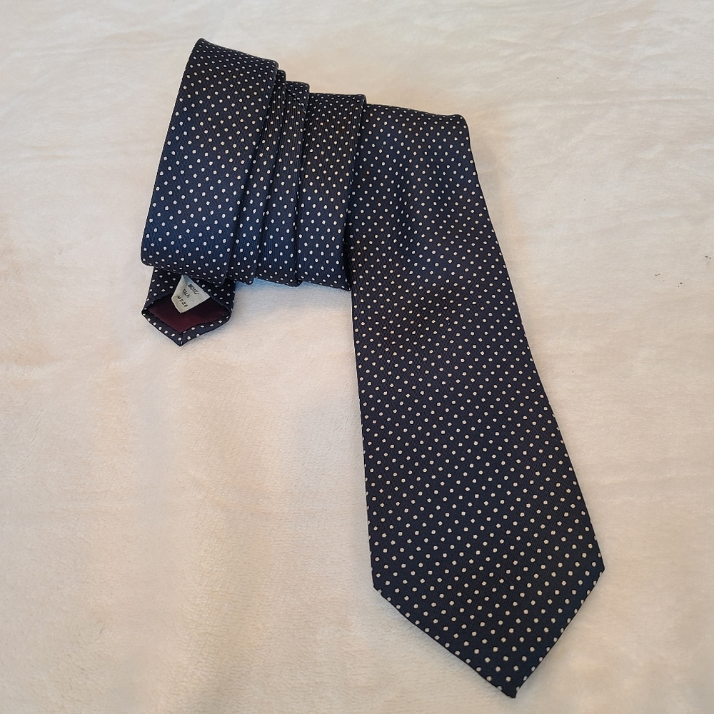 Holt Renfrew tie